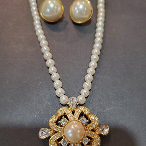 Pearl and Gold Necklace  with Pearl & Gold Earrings